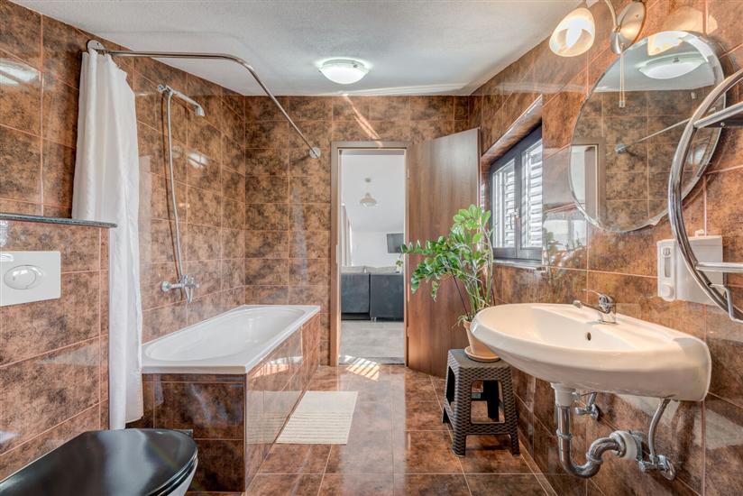 Apartment A2, for 4 persons