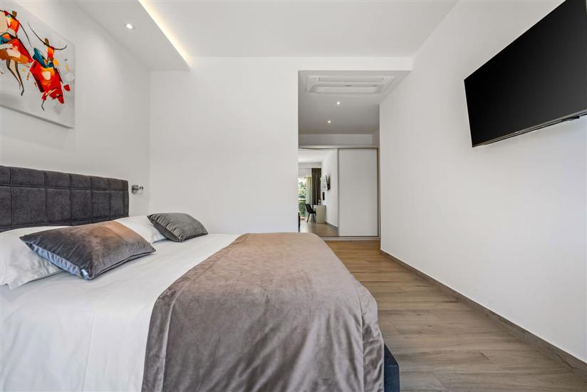 House K1, for 10 persons