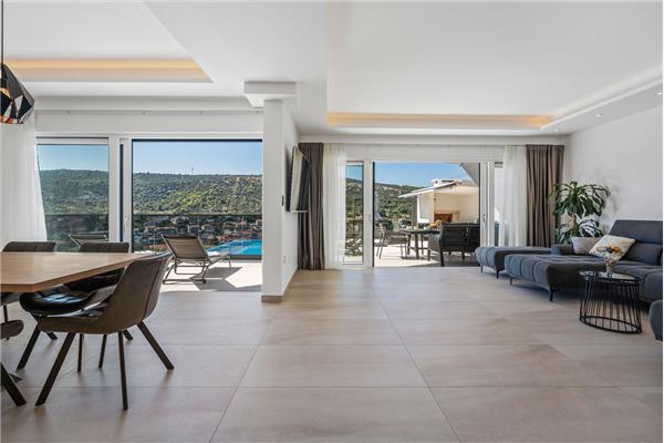 House K1, for 10 persons