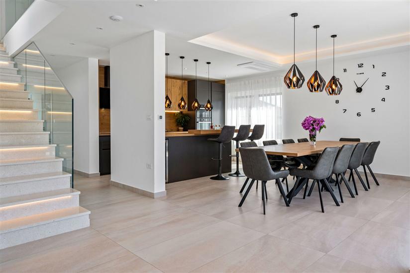 House K1, for 10 persons