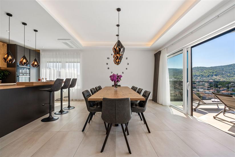 House K1, for 10 persons