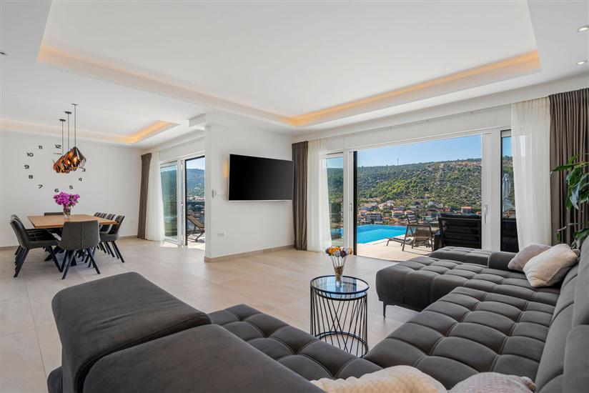 House K1, for 10 persons