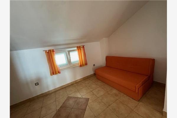 Apartment A4, for 4 persons