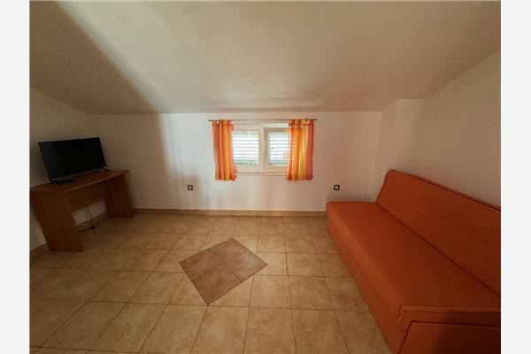 Apartment A4, for 4 persons