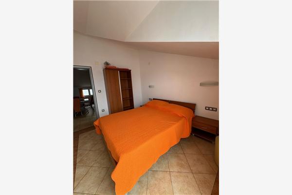 Apartment A4, for 4 persons