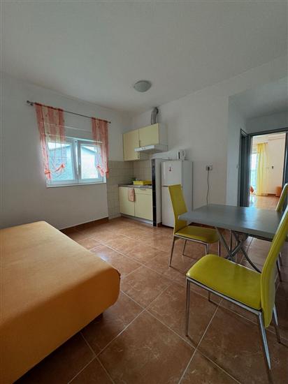 Apartment A6, for 4 persons