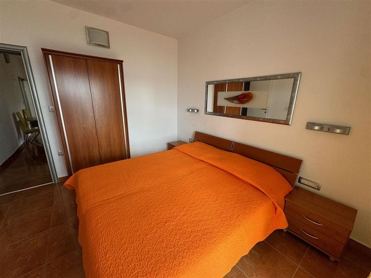Apartment A6, for 4 persons