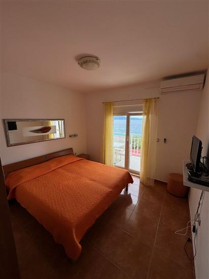 Apartment A6, for 4 persons