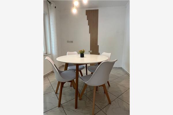 Apartment A1, for 5 persons