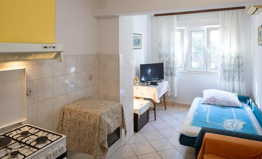 Apartment A3, for 6 persons