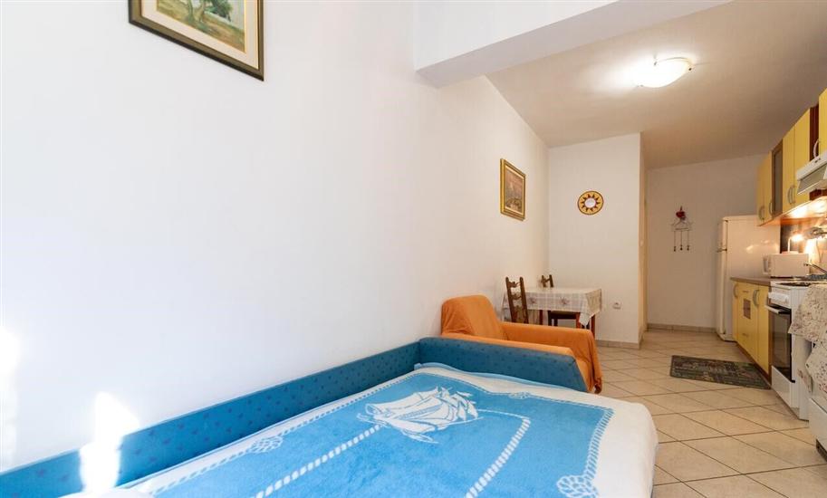 Apartment A3, for 6 persons