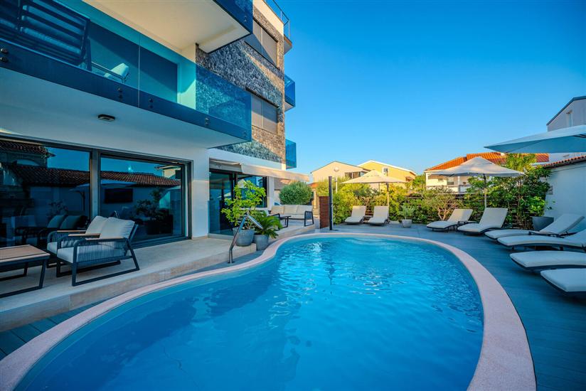 Apartments Luxury Villa Maloca