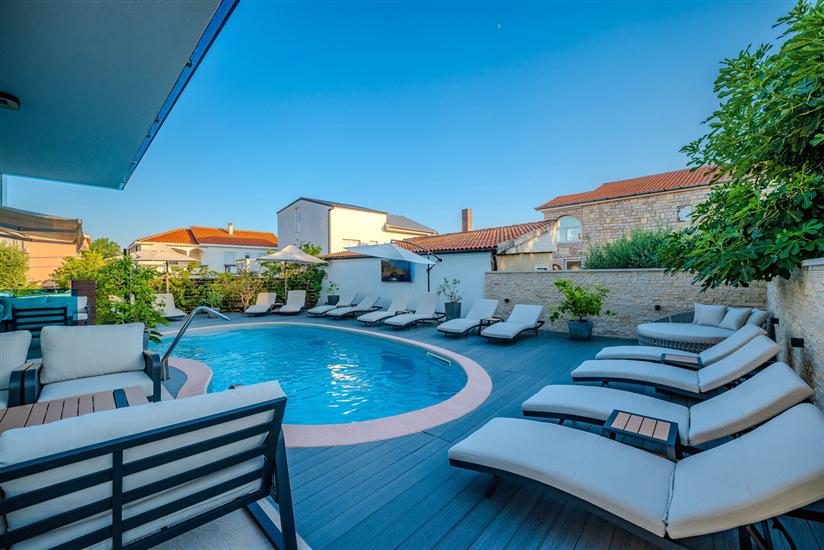 Apartments Luxury Villa Maloca