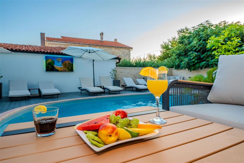 Apartments Luxury Villa Maloca