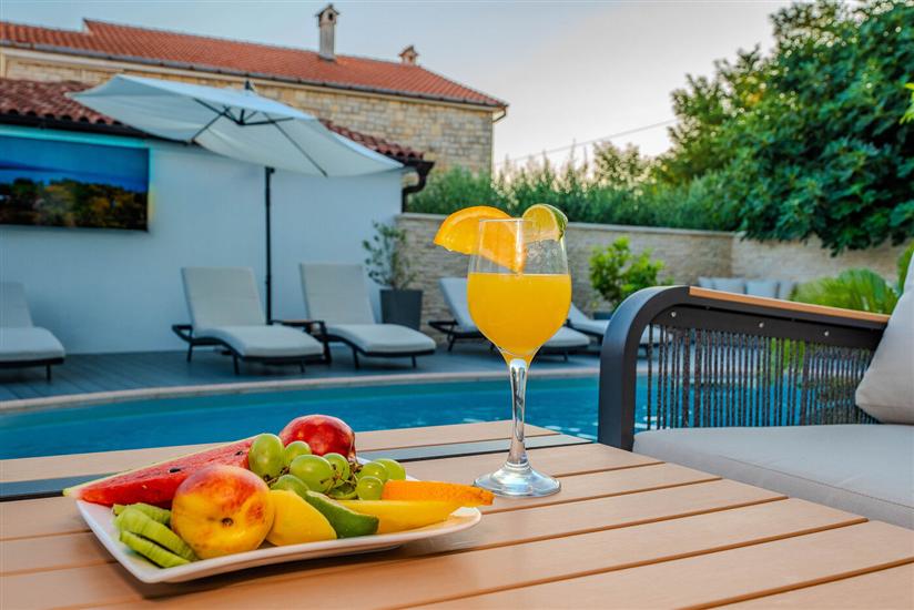 Apartments Luxury Villa Maloca