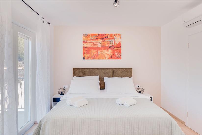 House K1, for 8 persons