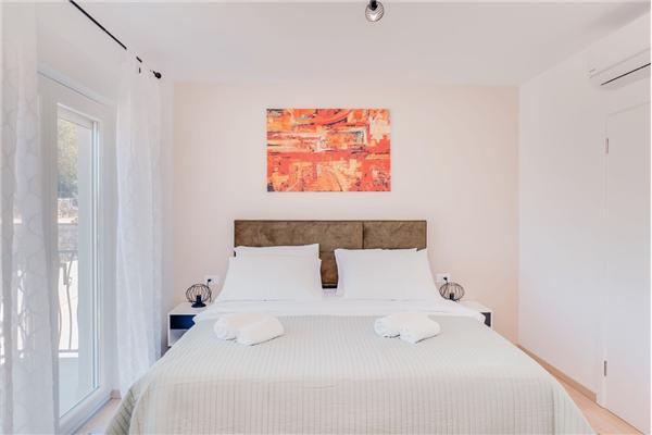 House K1, for 8 persons