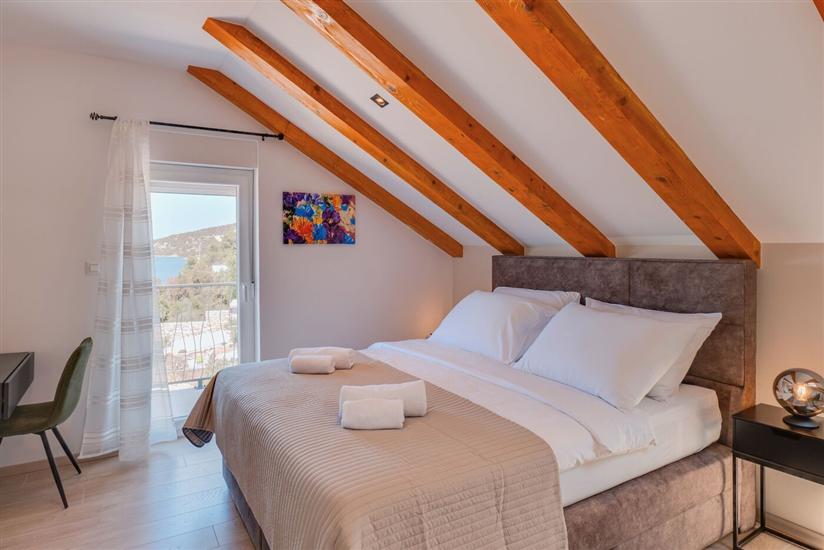 House K1, for 8 persons