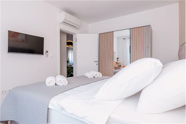 House K1, for 8 persons