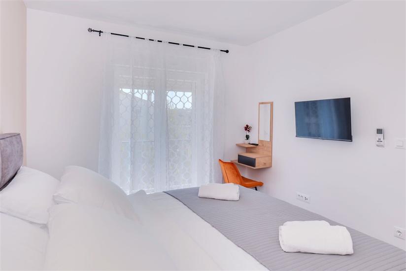 House K1, for 8 persons