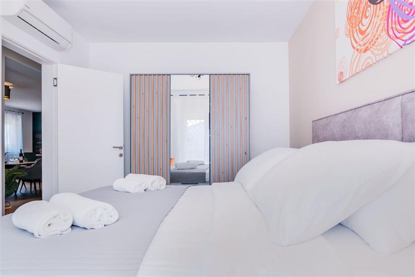 House K1, for 8 persons