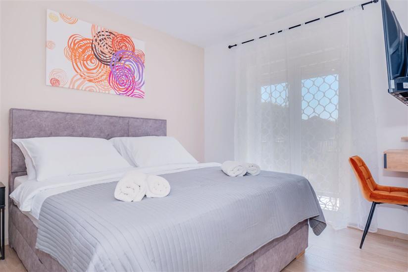 House K1, for 8 persons