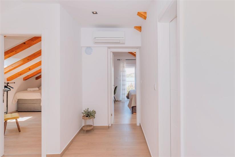 House K1, for 8 persons