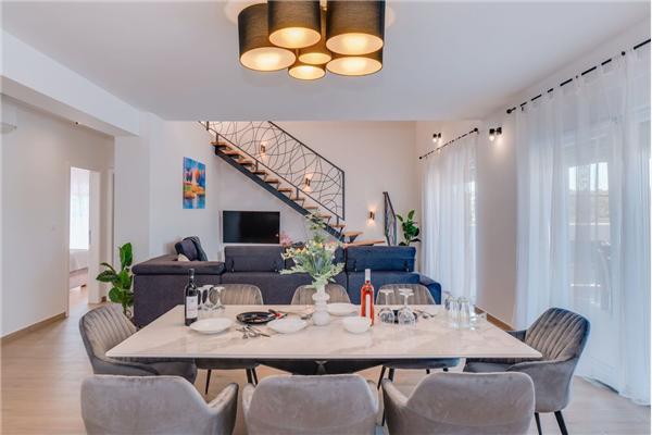 House K1, for 8 persons