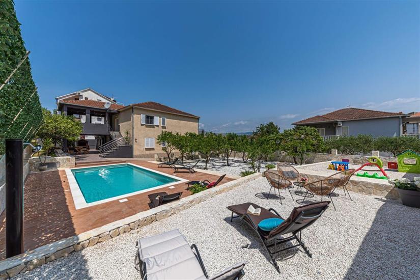 Apartments Piveta