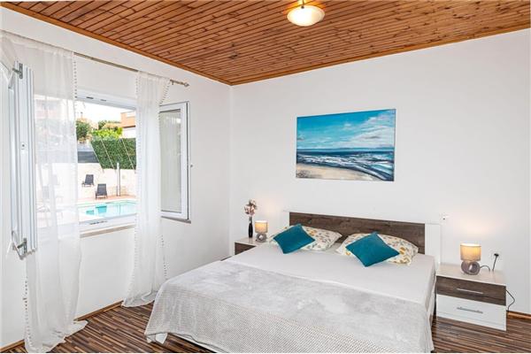 Apartment A1, for 5 persons