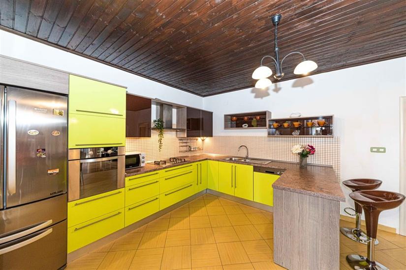 Apartment A1, for 5 persons