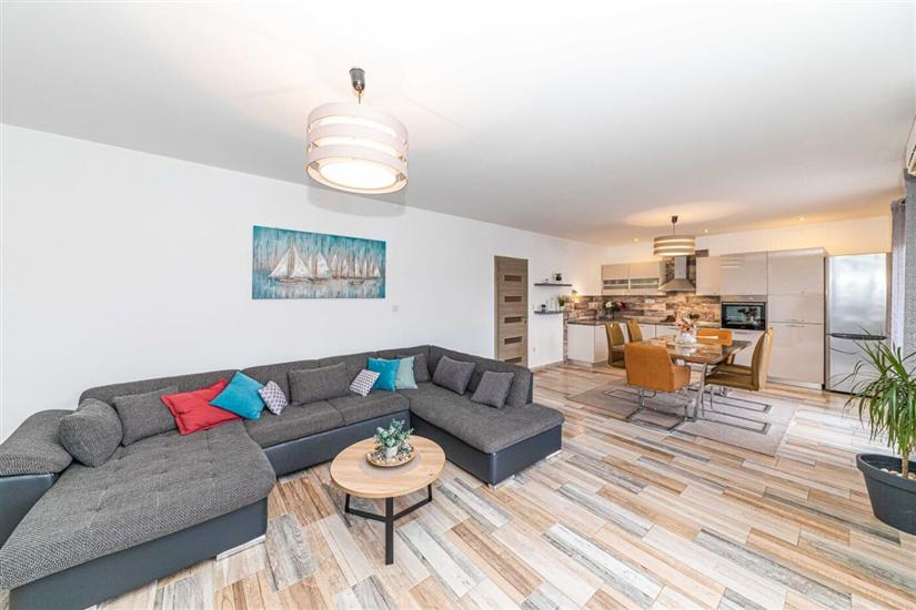 Apartment A2, for 6 persons