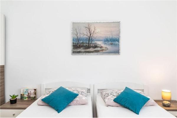 Apartment A2, for 6 persons