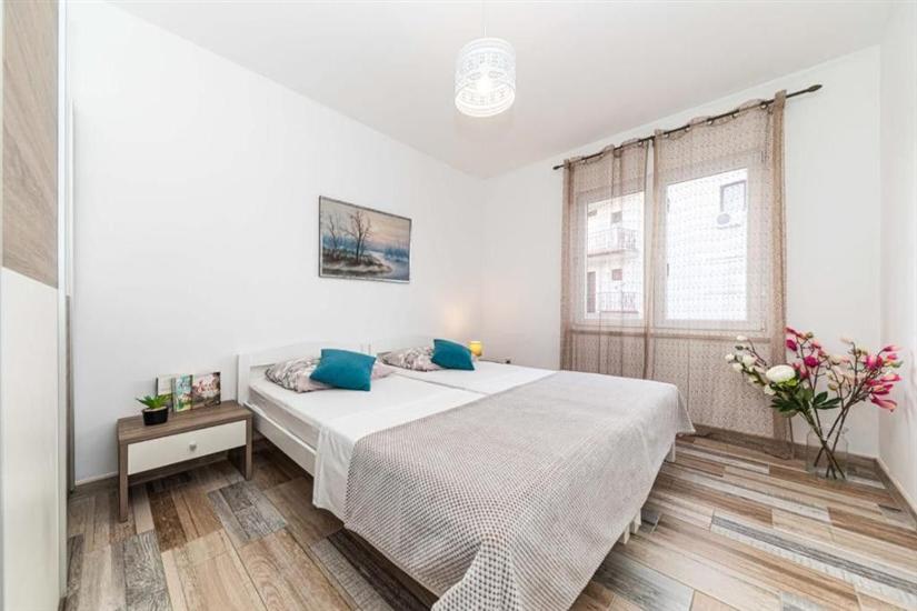 Apartment A2, for 6 persons