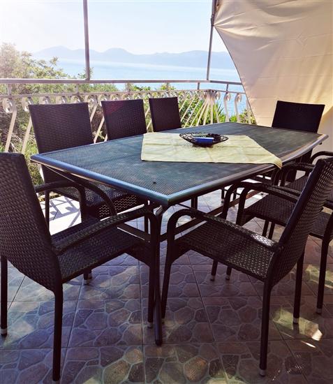 Apartment A1, for 8 persons