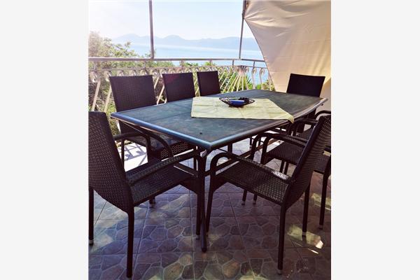 Apartment A1, for 8 persons