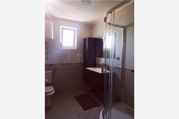 Apartment A1, for 8 persons