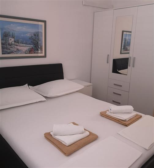 Apartment A1, for 8 persons