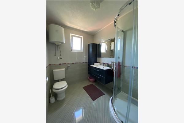 Apartment A1, for 8 persons