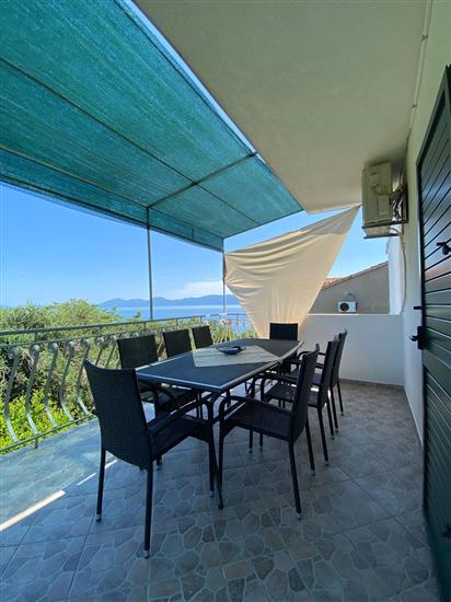 Apartment A1, for 8 persons