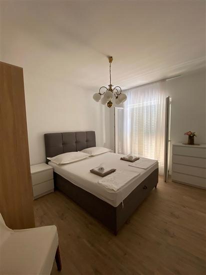 Apartment A1, for 8 persons
