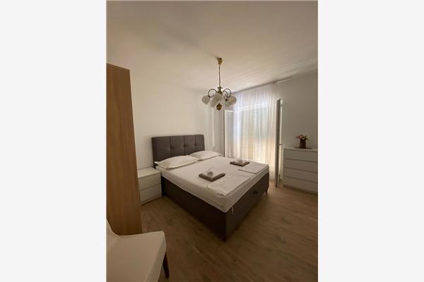Apartment A1, for 8 persons