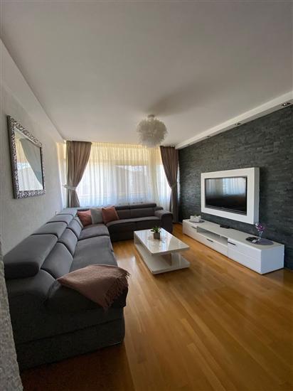 Apartment A1, for 8 persons