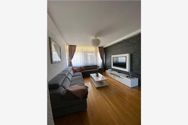 Apartment A1, for 8 persons