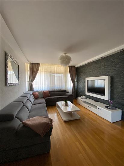 Apartment A1, for 8 persons