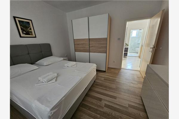 Apartment A2, for 8 persons