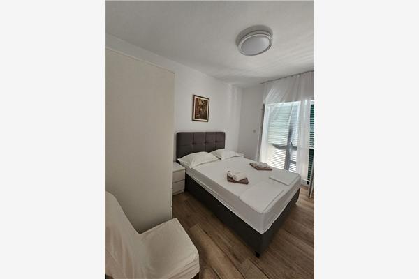 Apartment A2, for 8 persons