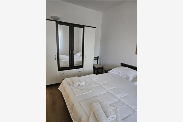 Apartment A2, for 8 persons
