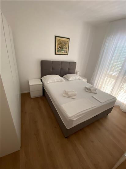 Apartment A2, for 8 persons