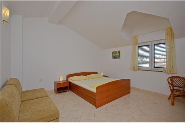 Apartment A2, for 4 persons